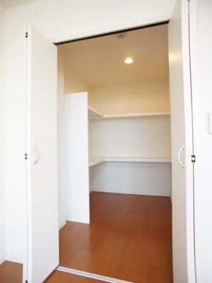 Other Equipment. Walk-in closet with