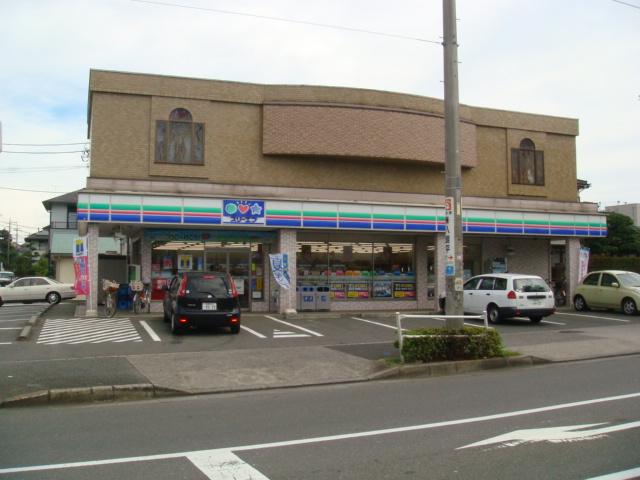Convenience store. 300m until the Three F (convenience store)