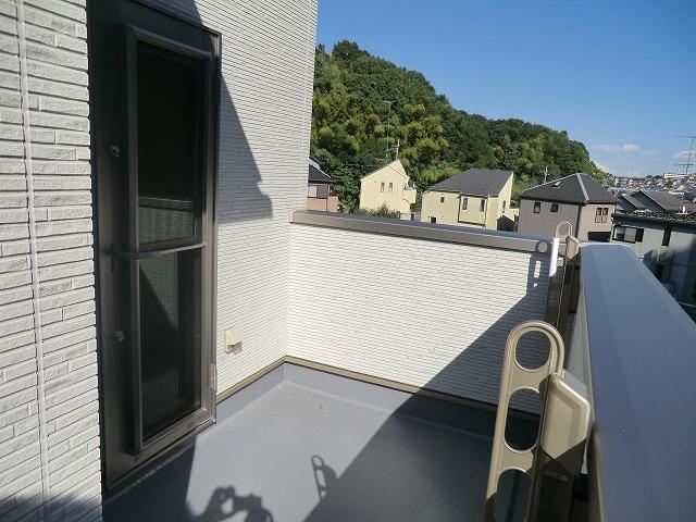 Balcony. Spacious balcony