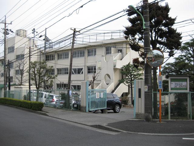 Junior high school. 267m until Machida Municipal Machida third junior high school