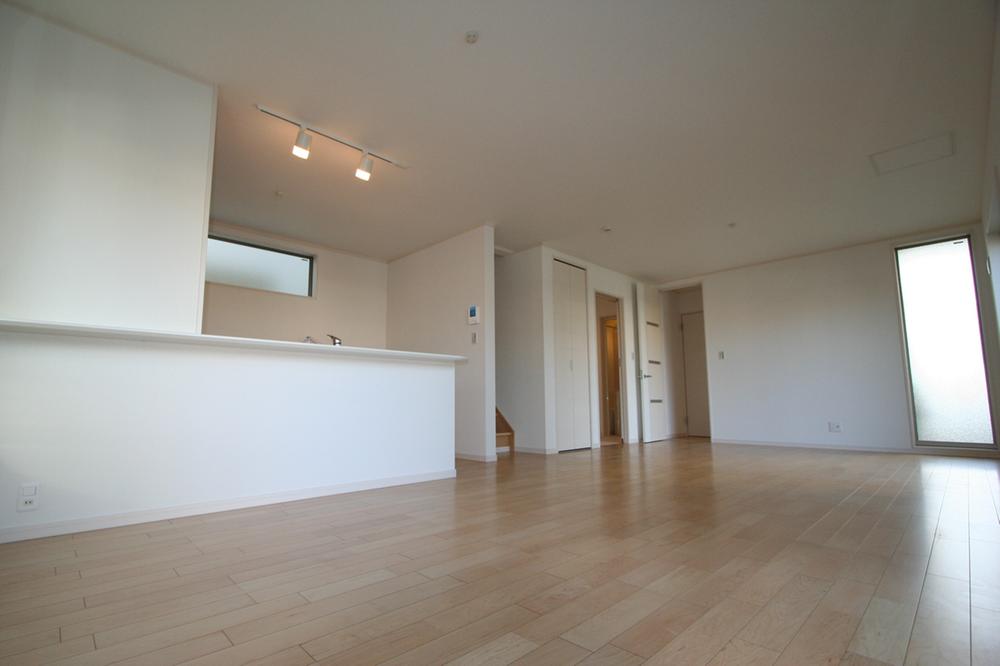 Living. Indoor (11 May 2013) Shooting