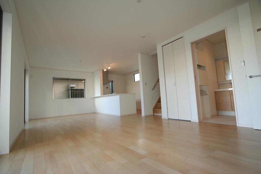 Living. Indoor (11 May 2013) Shooting