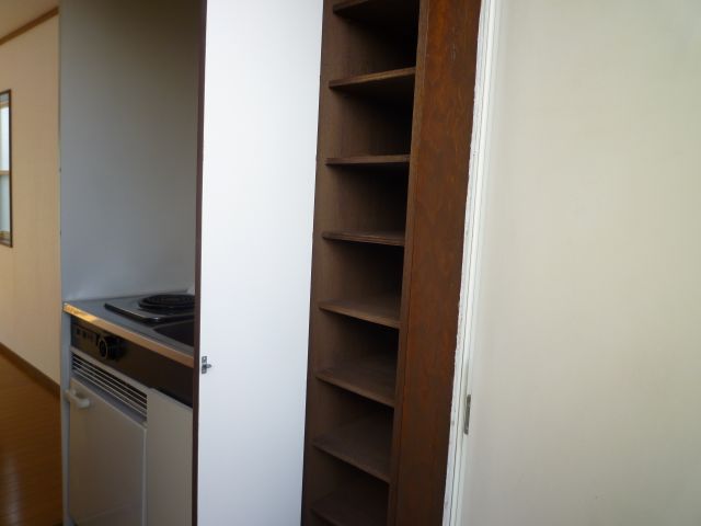 Entrance. Is a shoebox shoes enters plenty