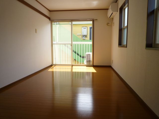 Living and room. Southwest-facing sunny