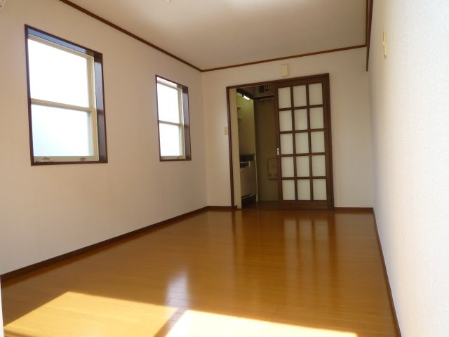 Living and room. It is the living room of the spread