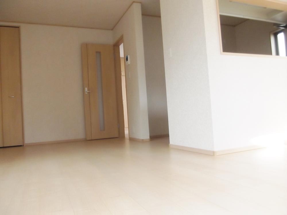 Living. Indoor (12 May 2013) Shooting With convenient storage in the living room A nice space to spend with family