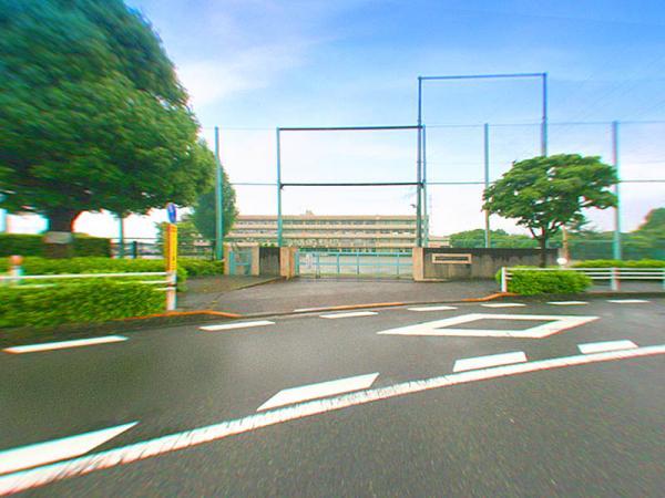 Junior high school. Kanai 360m until junior high school