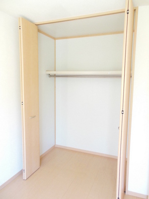 Receipt. Western-style closet