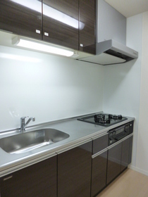 Kitchen. System Kitchen (3 burners gas stove)