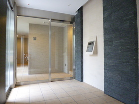 Other common areas. Auto-lock (touchless type)