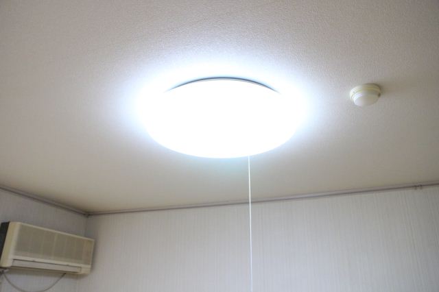 Other Equipment. Western-style lighting