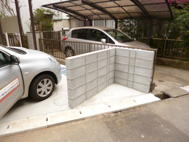 Other common areas.  ☆ On-site waste dump ☆