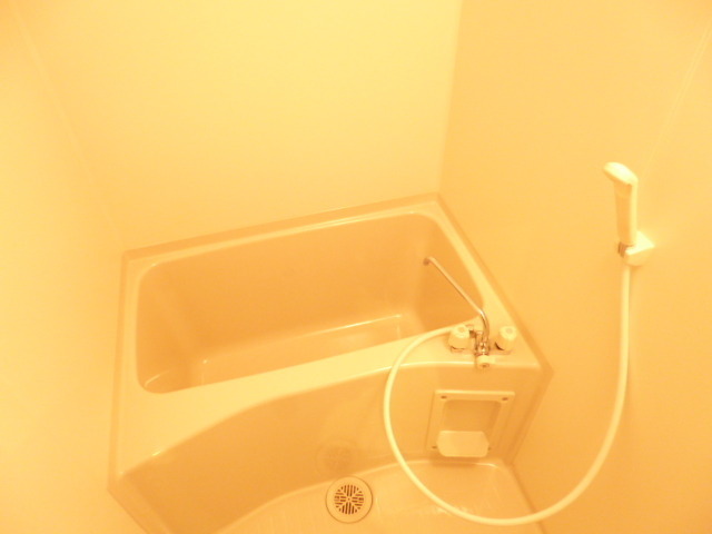 Bath. ☆ Washing place is also wide bath ☆