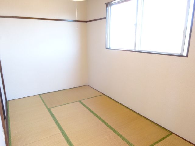 Living and room. ◆ This room settle down a Japanese-style room ◆