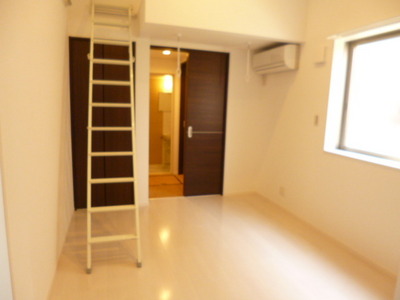 Living and room.  ☆ Bright Western-style white was the keynote ☆ 