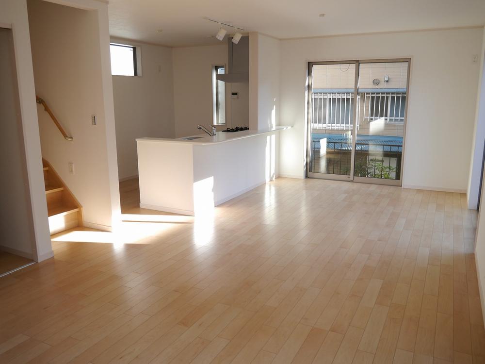 Living. All room pair glass, Shutter shutters standard