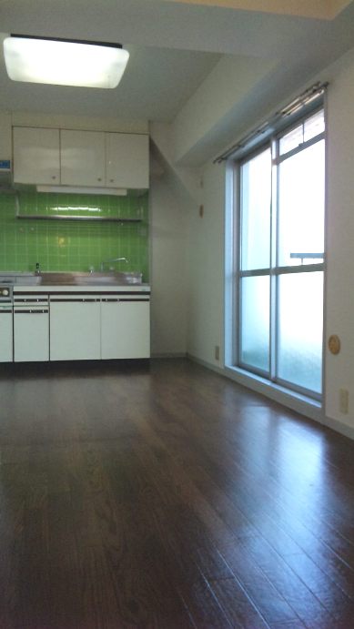 Living and room. Sale rent DK7.8 Pledge of spread