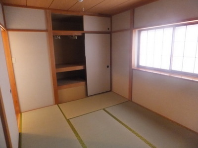 Receipt. There are housed in each Japanese-style room