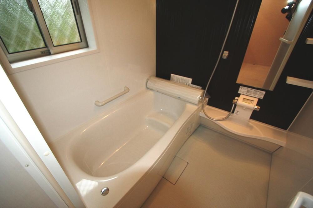 Same specifications photo (bathroom). Same specifications