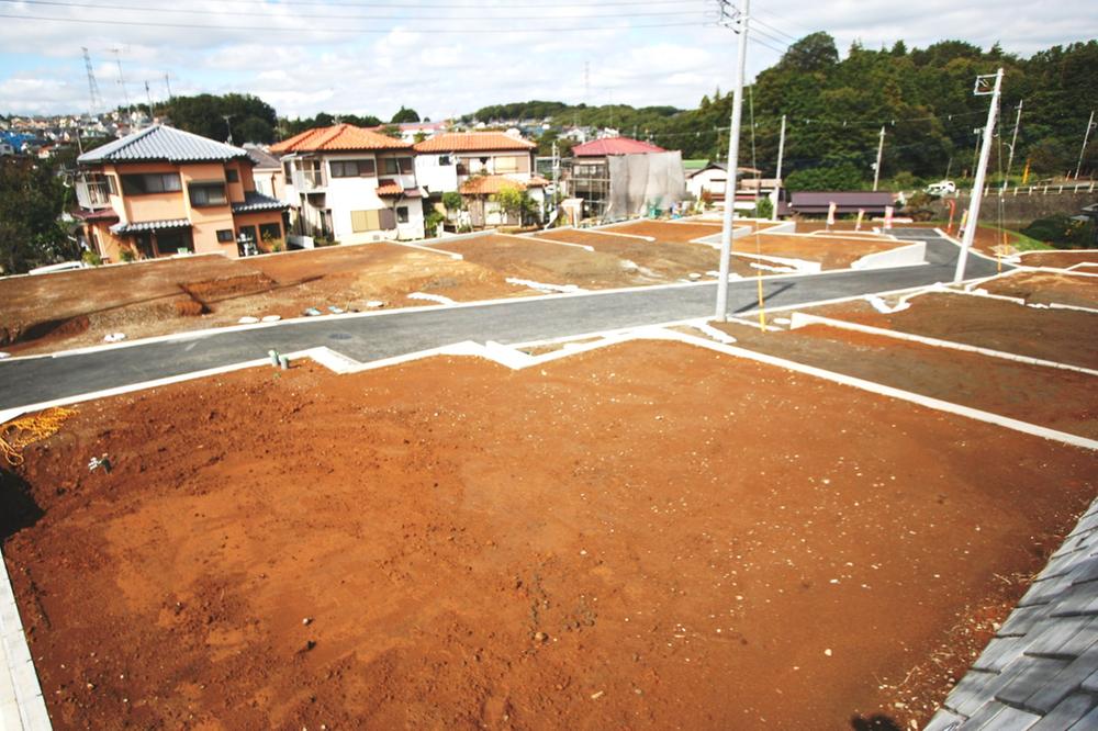 Local appearance photo. Local (10 May 2013) Shooting