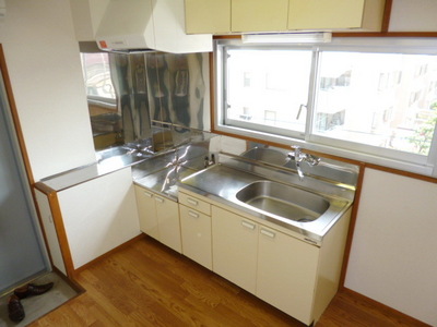 Kitchen. Spacious kitchen