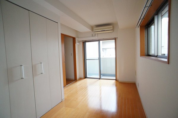 Living and room. Sunny Western-style in the southwest-facing