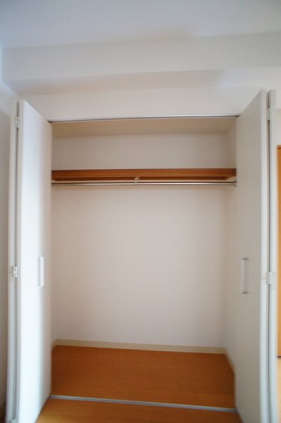 Receipt. Storage (Western-style)