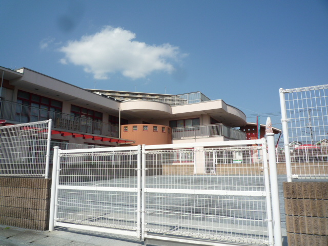 kindergarten ・ Nursery. Original nursery of light About 70m (kindergarten ・ 70m to the nursery)