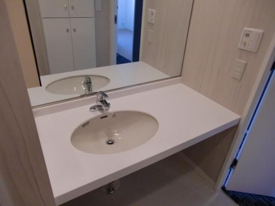 Wash basin, toilet