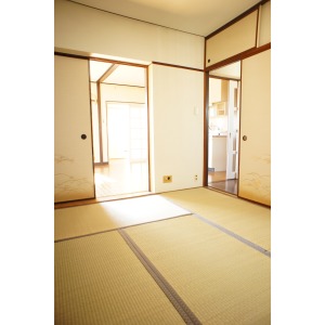 Washroom. Wash basin