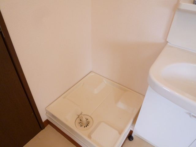 Other room space. Of course, it is indoor washing machine Storage