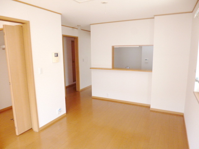 Living and room. Popular south living