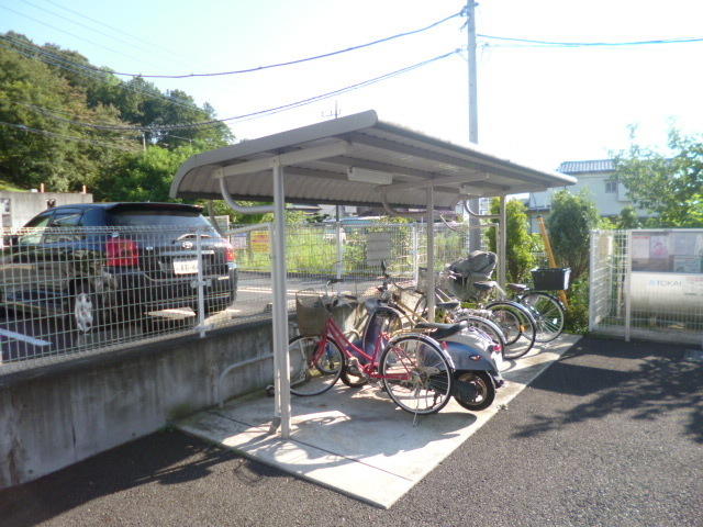 Other common areas. Covered parking lot of peace of mind