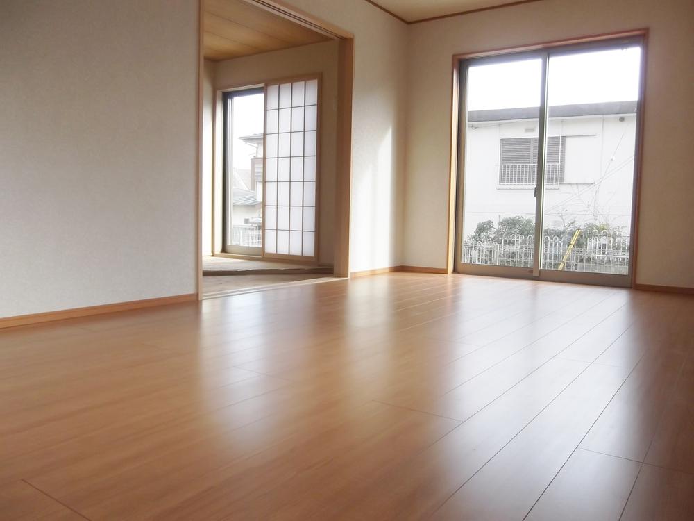 Living. Indoor (12 May 2013) Shooting Next to the living room has become a good Japanese-style room of per yang ☆