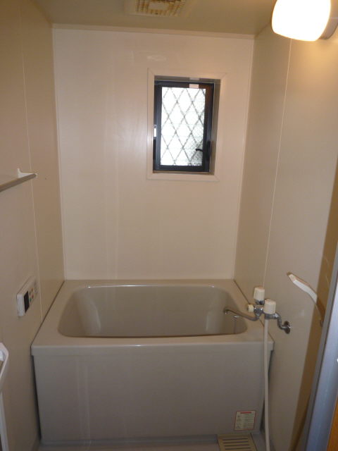 Bath. With reheating function