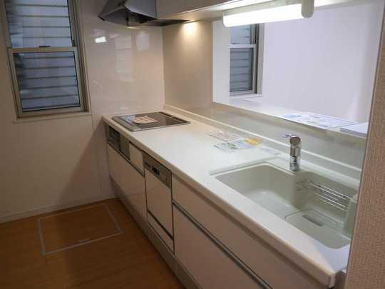 Same specifications photo (kitchen). Floor heating