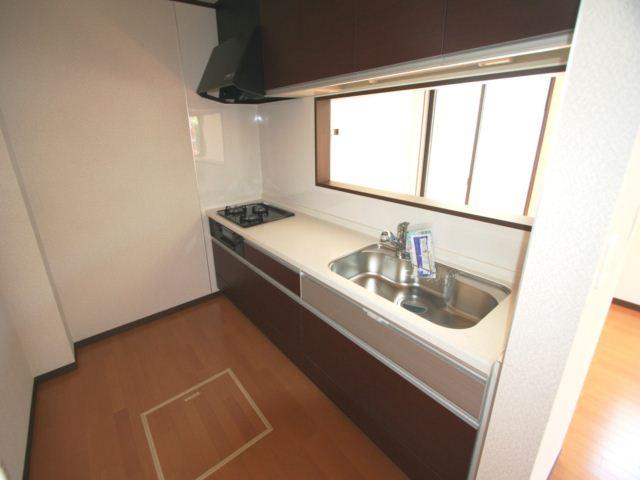 Same specifications photo (kitchen)