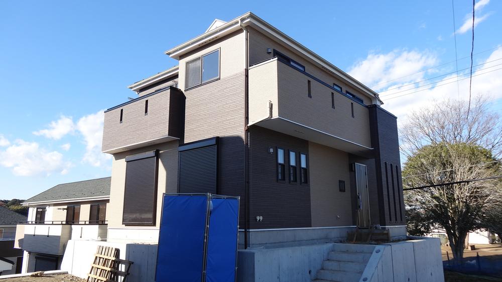 Local appearance photo. 11 Building Local (12 May 2013) Shooting