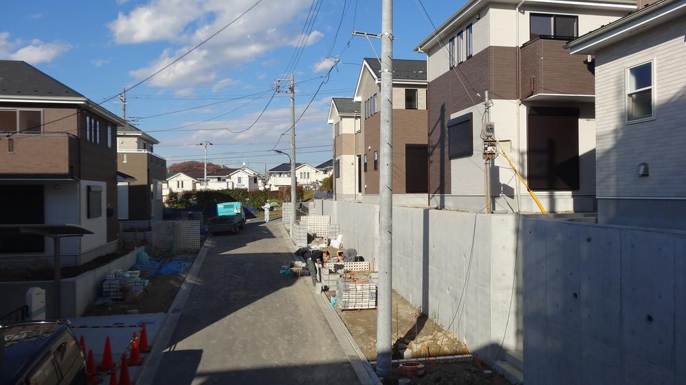 Local appearance photo. 1 ・ 2, 7 ~ 10 Building (December 2013) Shooting