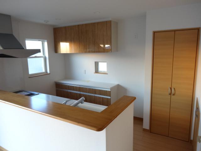 Kitchen. 13 Building a kitchen (12 May 2013) Shooting