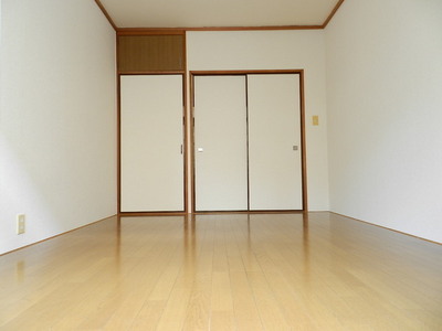 Living and room. Also refreshing luggage in storage rooms