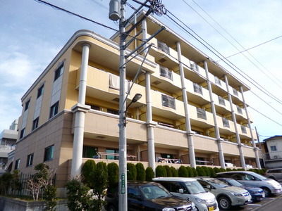 Building appearance.  ☆  Day is nice  ☆ 