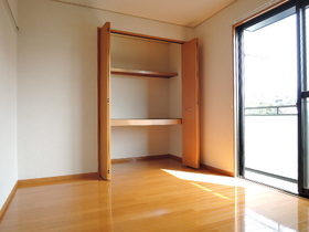 Living and room. South Western-style 6 Pledge