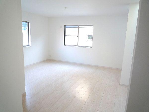 Living. Indoor (12 May 2013) Shooting