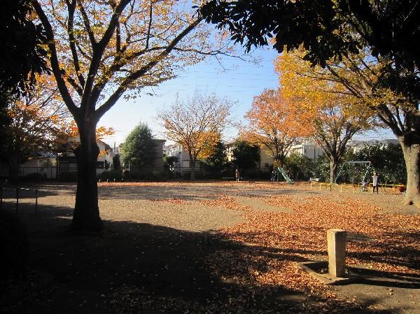 park. 100m until Shimizutani park