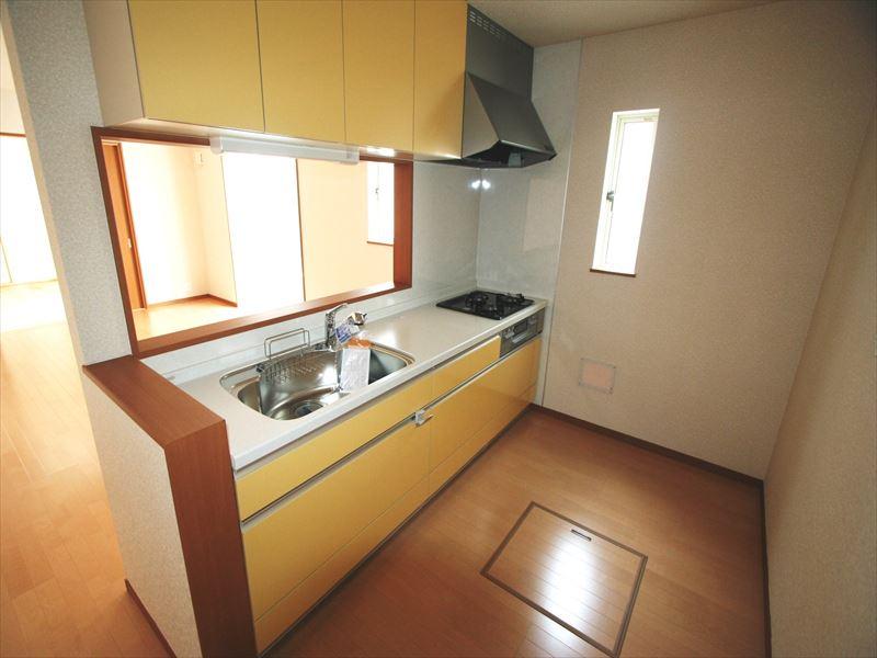 Same specifications photo (kitchen). Same specifications