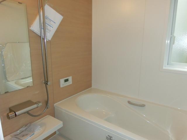 Bathroom. 1 Building