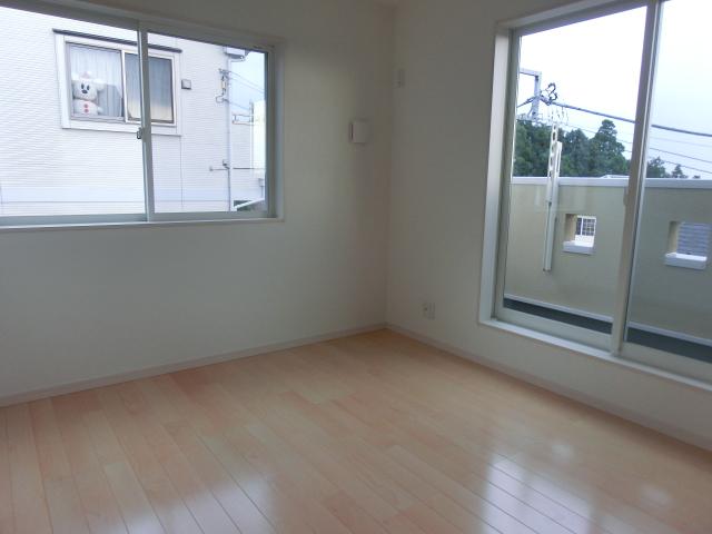 Non-living room. Building 2