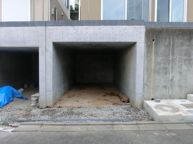 Parking lot. Building 2