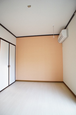 Living and room. Stylish accent cross specification! Produce a clean room! ! 